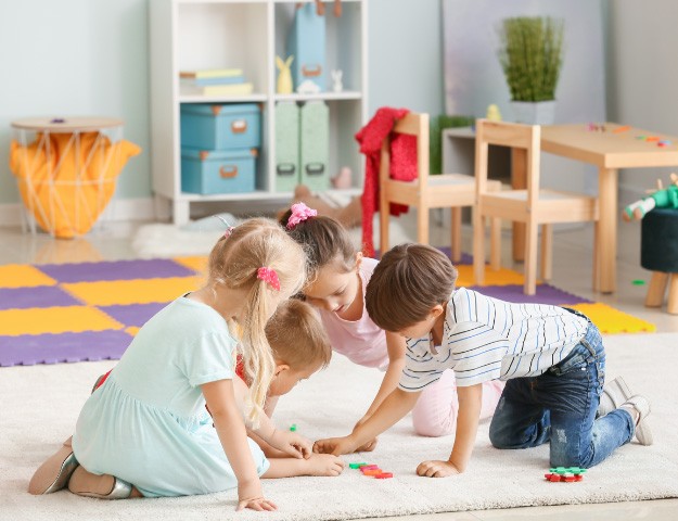 Le jeu libre en maternelle : un moteur d’apprentissages trop souvent sous-estimé
